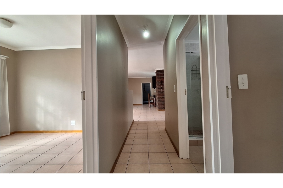 3 Bedroom Property for Sale in Middedorp Western Cape